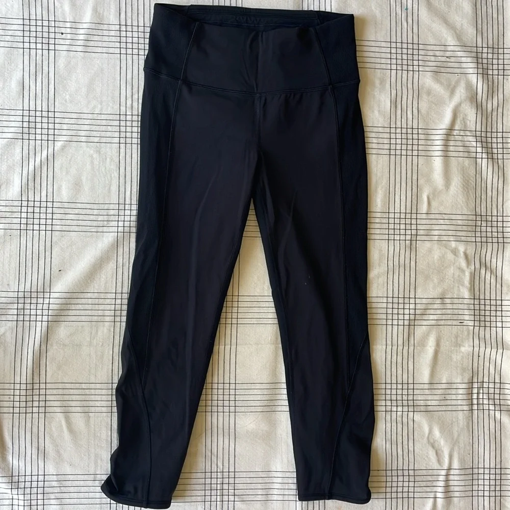 Lululemon Athletica - Picture 4 of 7